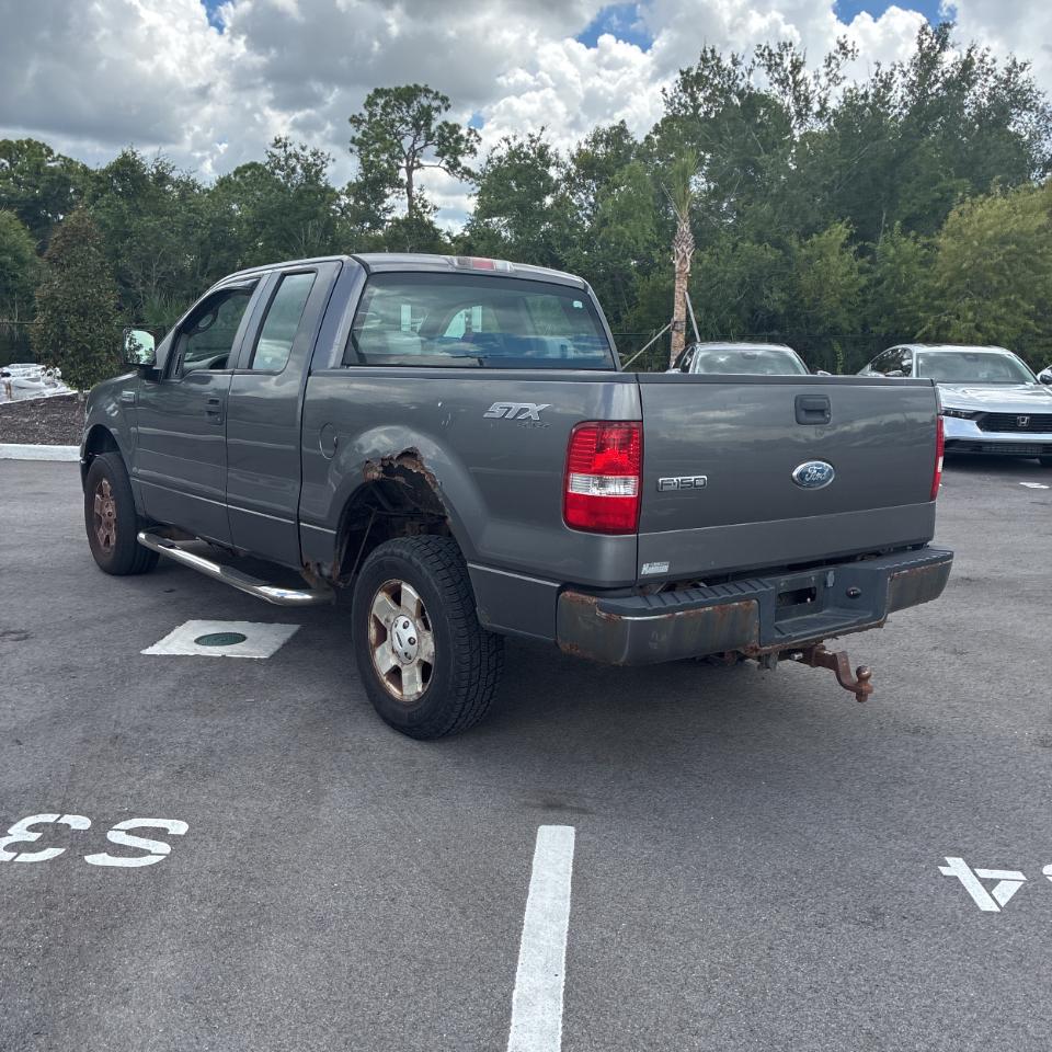 Ford F-150 4WD SuperCab 133" STX 2007
