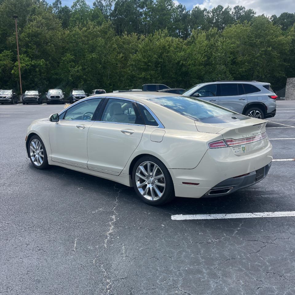 Lincoln MKZ 4dr Sdn FWD 2015