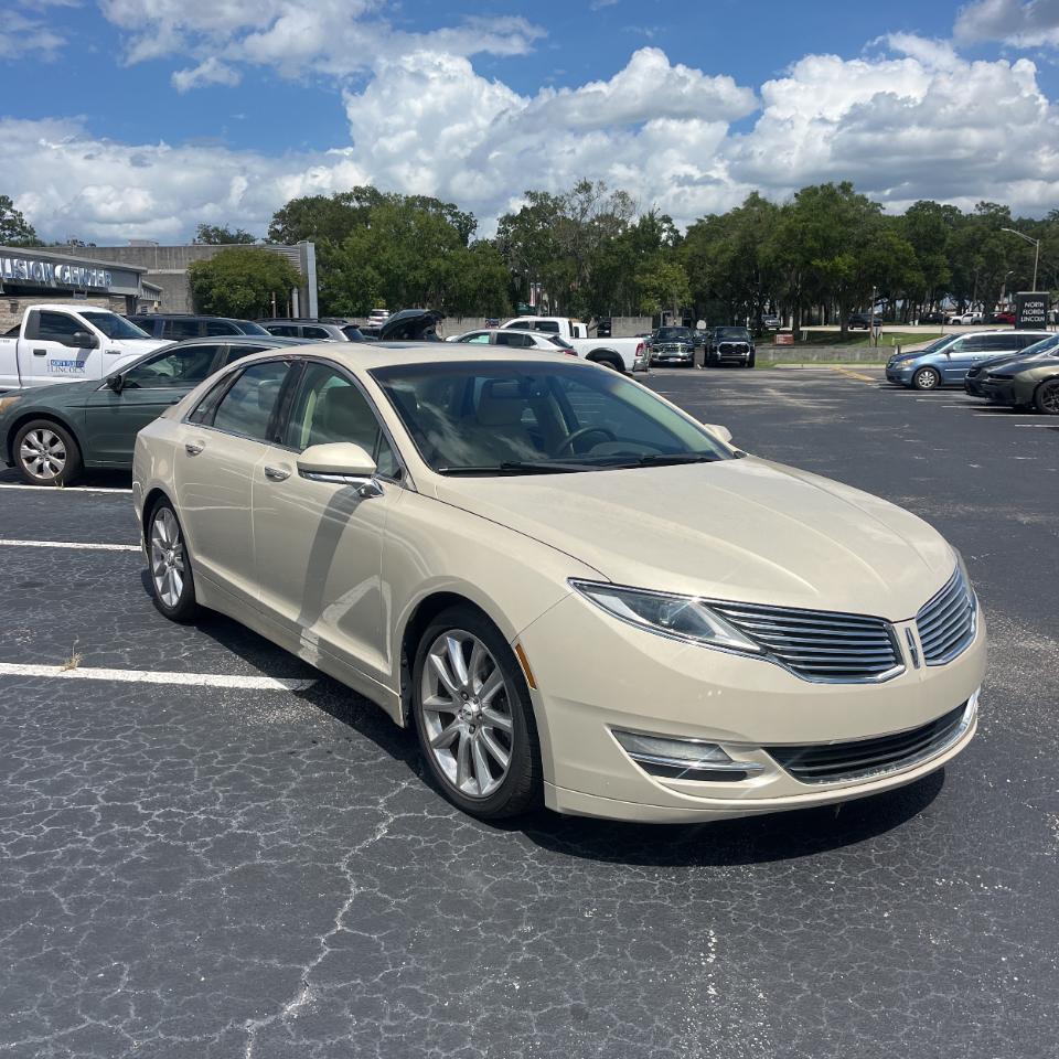 Lincoln MKZ 4dr Sdn FWD 2015