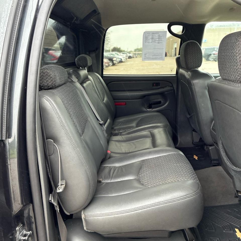 Chevrolet Avalanche 1500 5dr Crew Cab 130" WB 4WD Z71 2004
