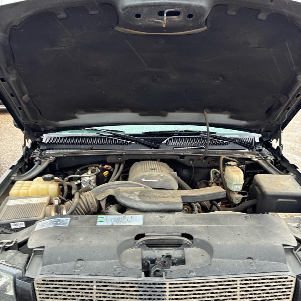 Chevrolet Avalanche 1500 5dr Crew Cab 130" WB 4WD Z71 2004