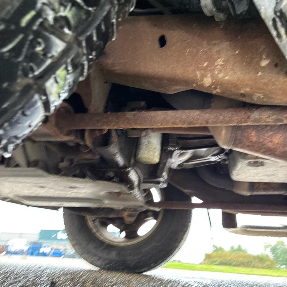 Chevrolet Avalanche 1500 5dr Crew Cab 130" WB 4WD Z71 2004