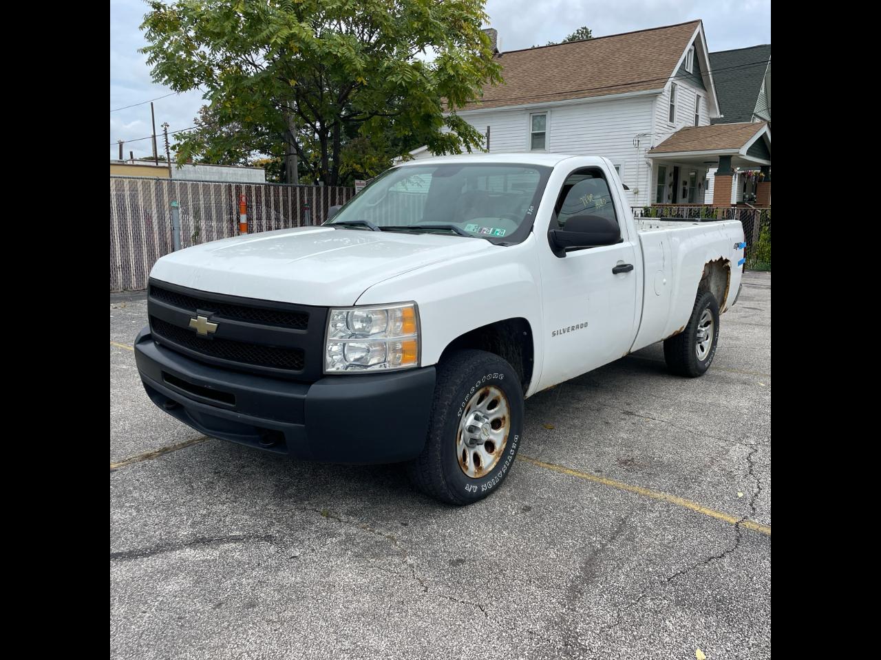 Chevrolet Silverado 1500 4WD Reg Cab 133.0" Work Truck 2010