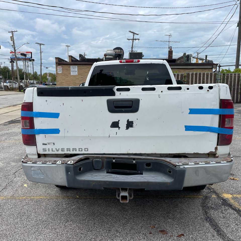 Chevrolet Silverado 1500 4WD Reg Cab 133.0" Work Truck 2010