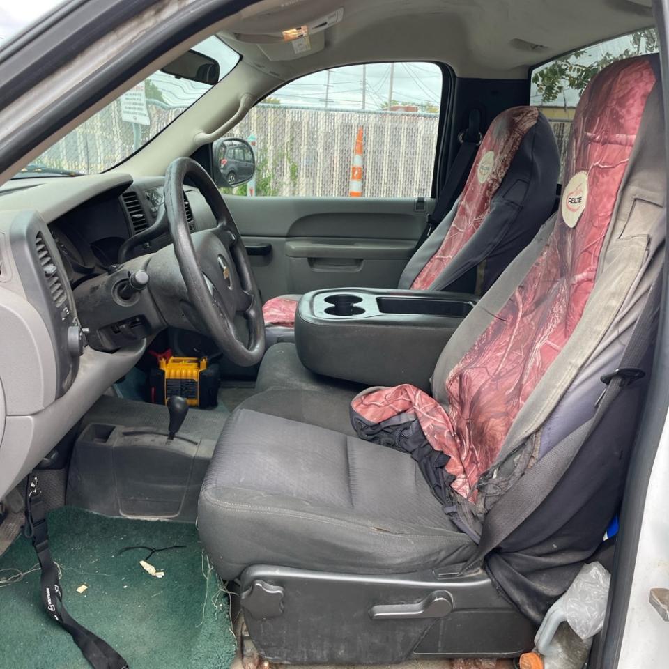 Chevrolet Silverado 1500 4WD Reg Cab 133.0" Work Truck 2010