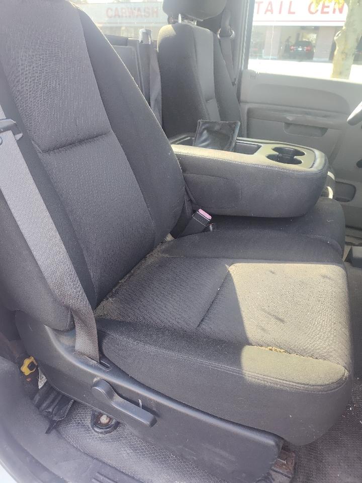 Chevrolet Silverado 1500 4WD Reg Cab 133.0" Work Truck 2010