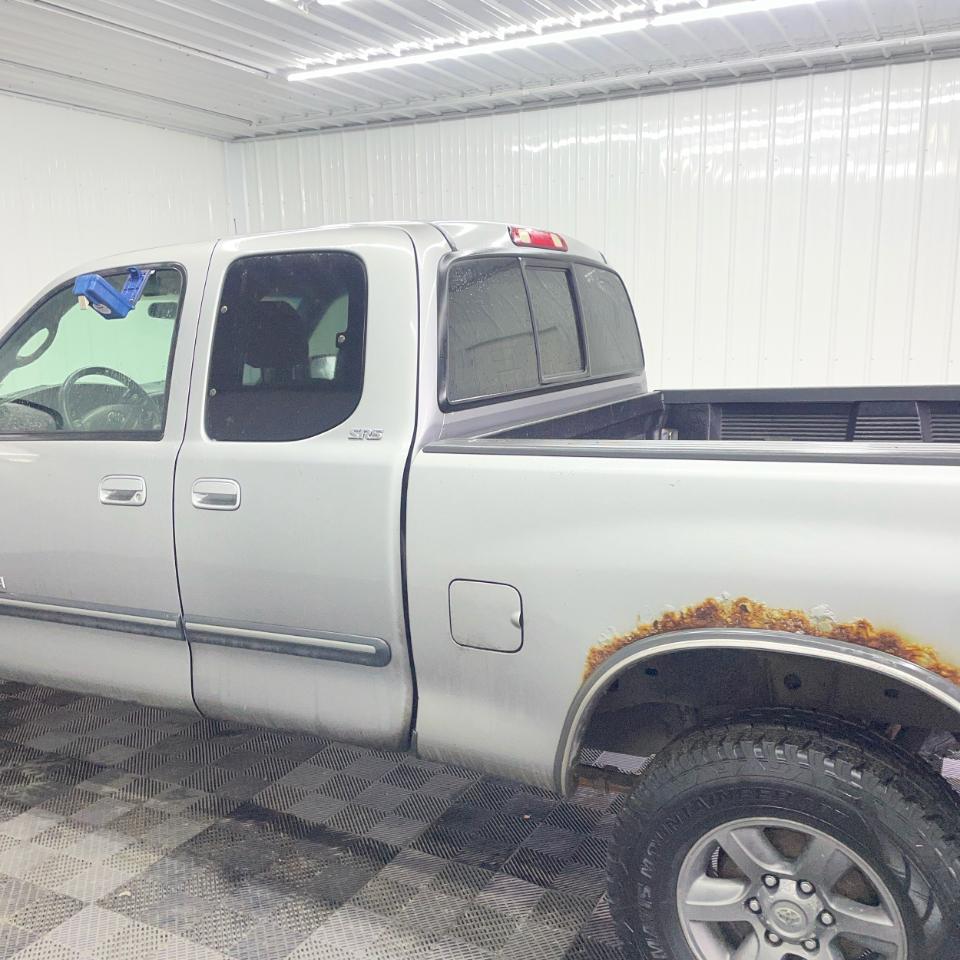 Toyota Tundra AccessCab V8 SR5 4WD Stepside (Natl 2005
