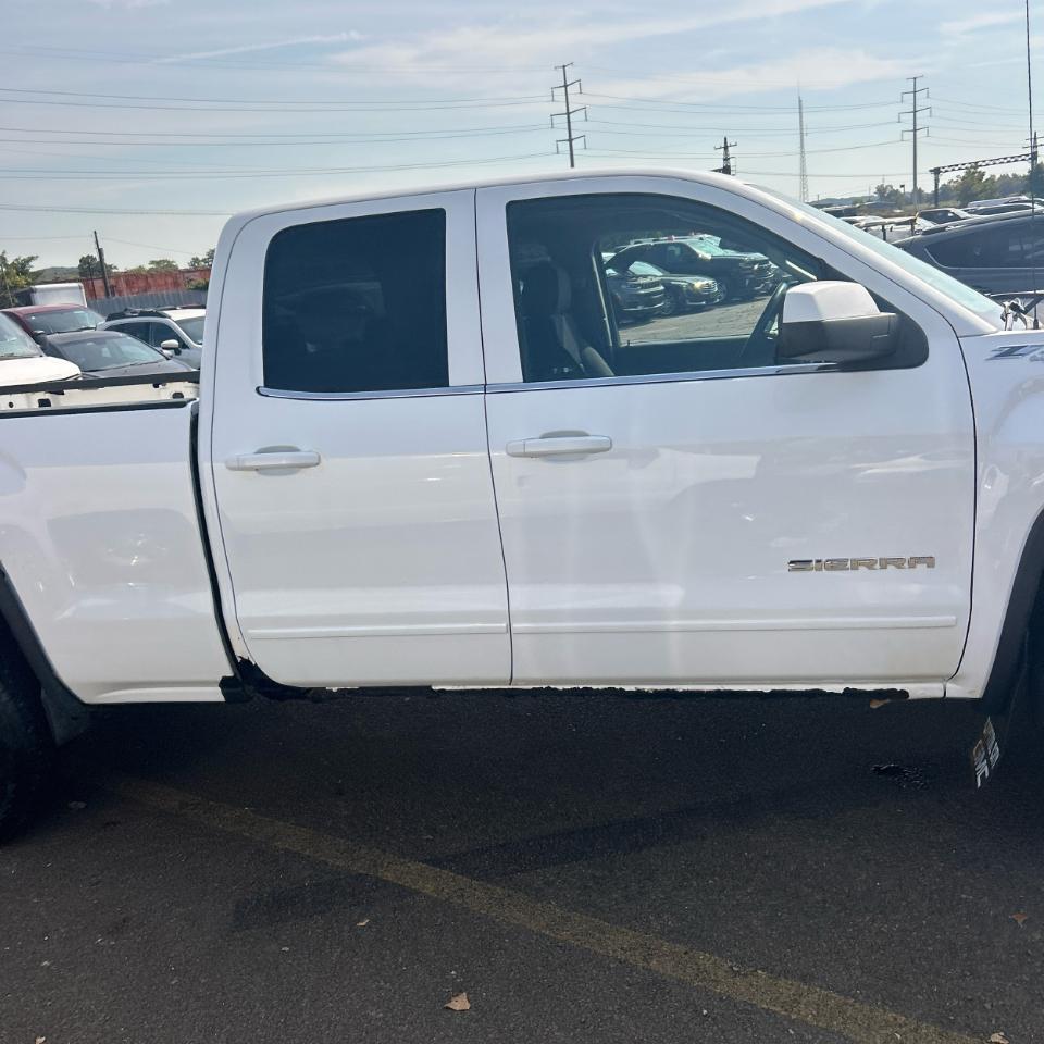 GMC Sierra 1500 4WD Double Cab 143.5" SLE 2016