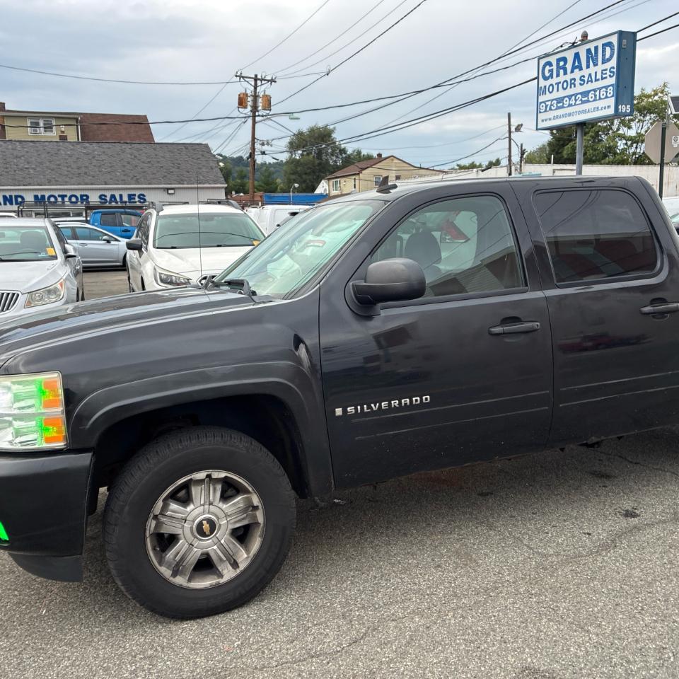 Chevrolet Silverado 1500 4WD Crew Cab 143.5" LT 2009