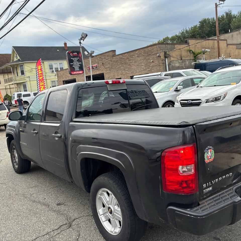 Chevrolet Silverado 1500 4WD Crew Cab 143.5" LT 2009