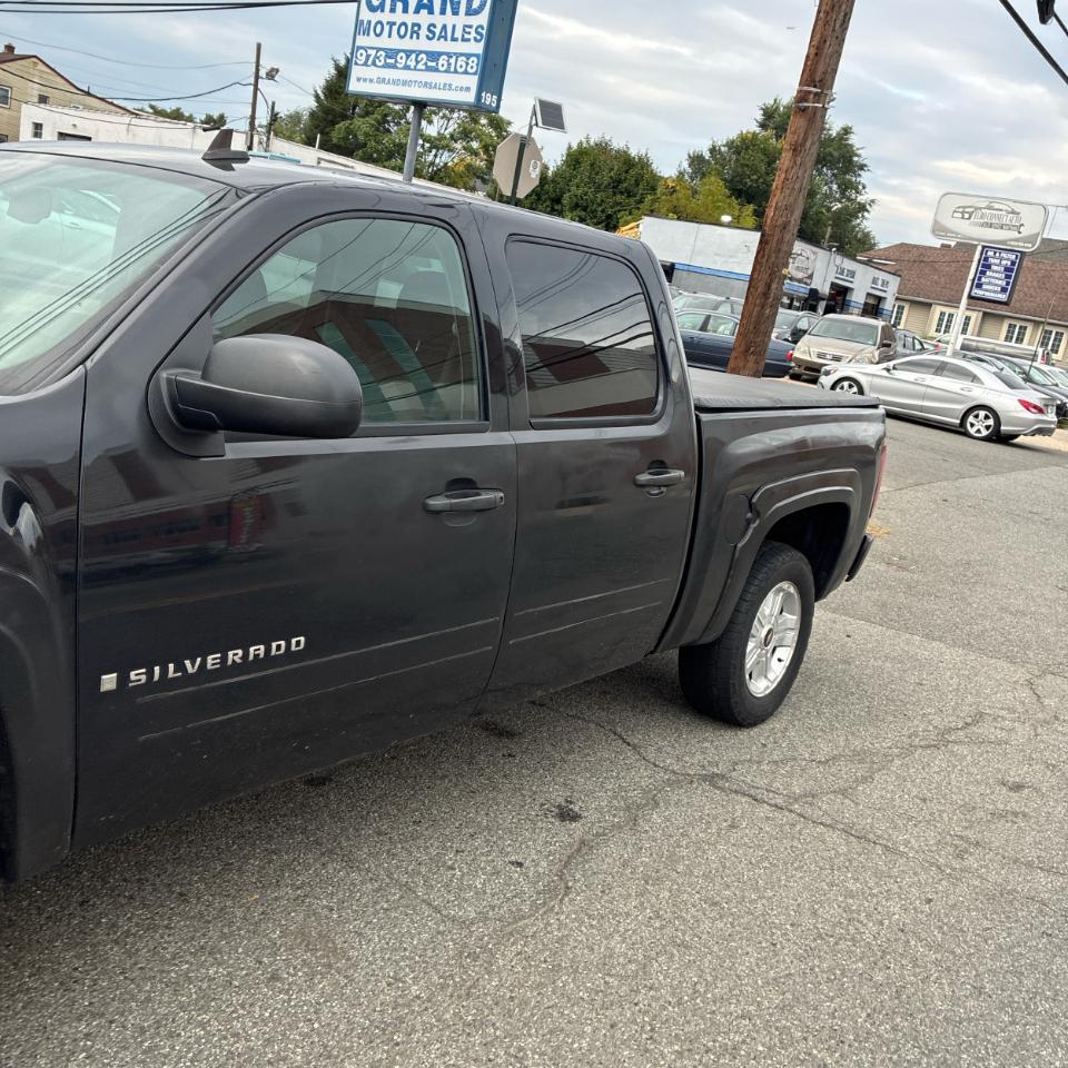 Chevrolet Silverado 1500 4WD Crew Cab 143.5" LT 2009