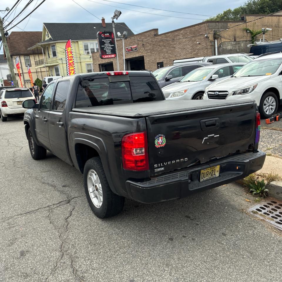 Chevrolet Silverado 1500 4WD Crew Cab 143.5" LT 2009