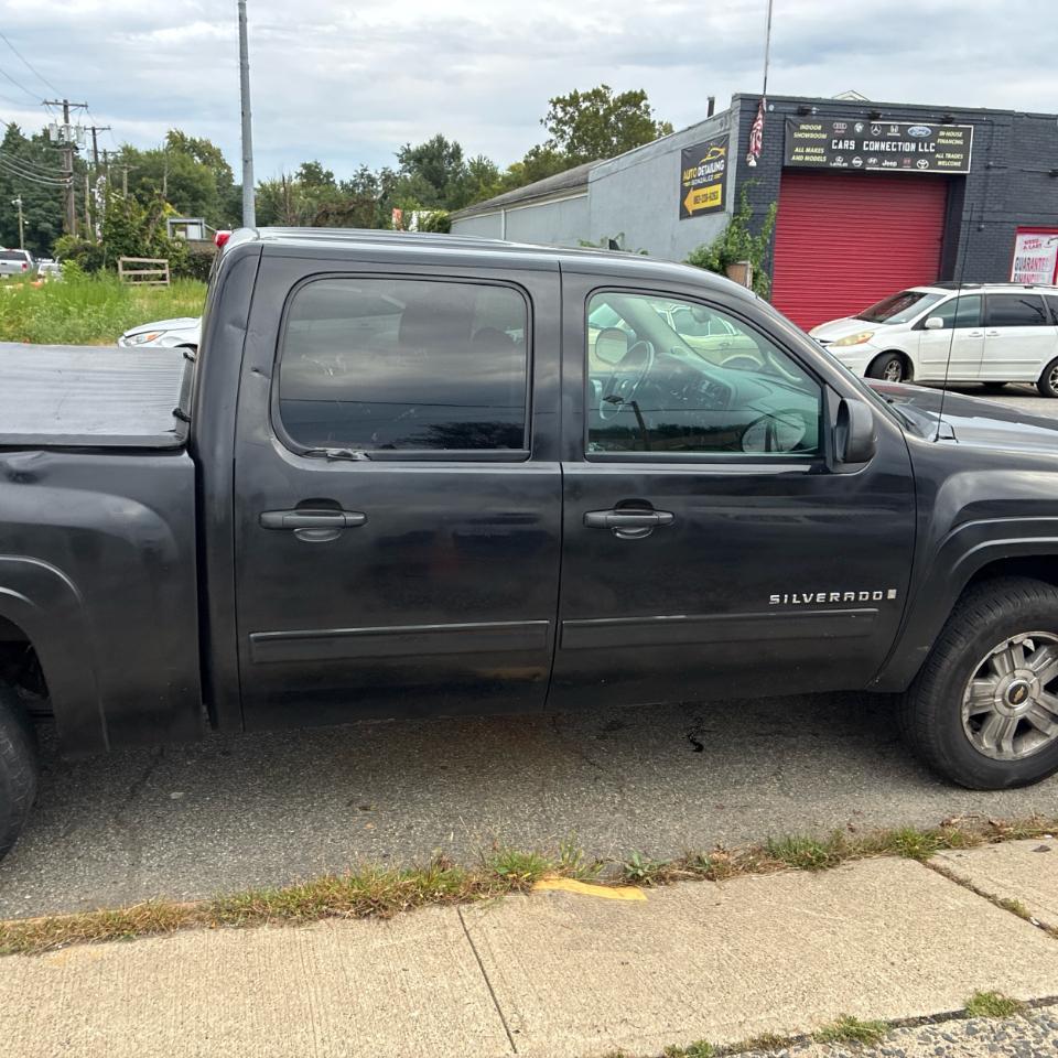 Chevrolet Silverado 1500 4WD Crew Cab 143.5" LT 2009