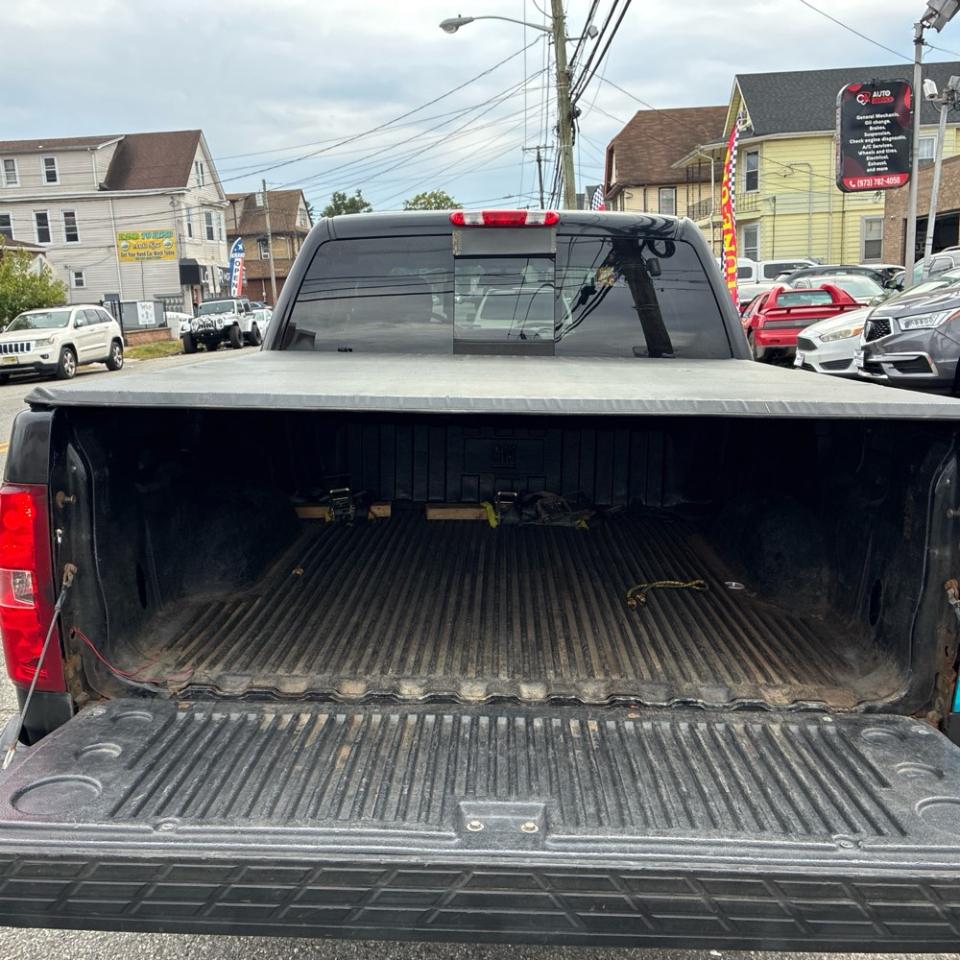Chevrolet Silverado 1500 4WD Crew Cab 143.5" LT 2009