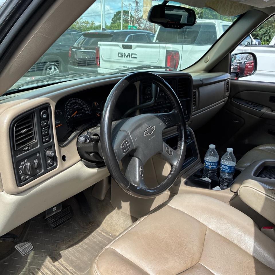Chevrolet Tahoe 4dr 1500 4WD LS 2006