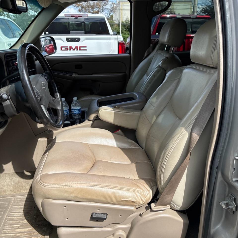 Chevrolet Tahoe 4dr 1500 4WD LS 2006