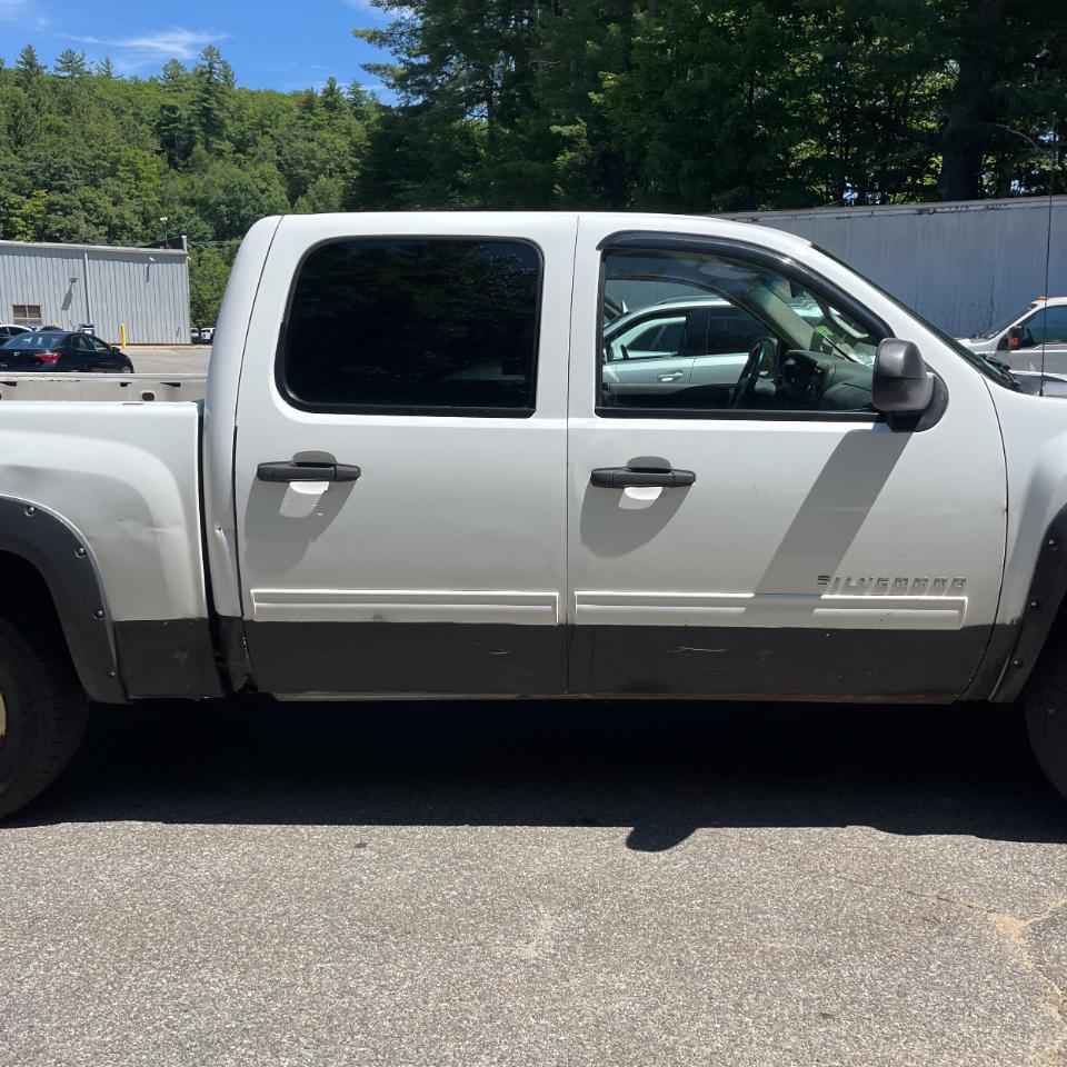 Chevrolet Silverado 1500 4WD Crew Cab 143.5" LT 2009