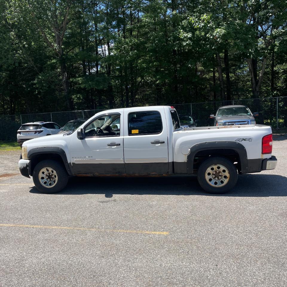 Chevrolet Silverado 1500 4WD Crew Cab 143.5" LT 2009
