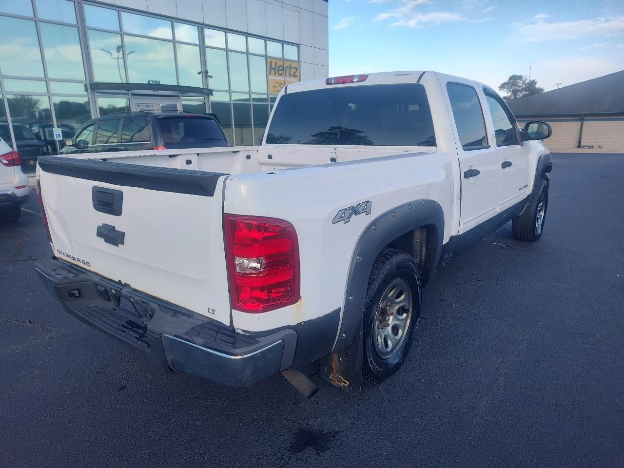 Chevrolet Silverado 1500 4WD Crew Cab 143.5" LT 2009