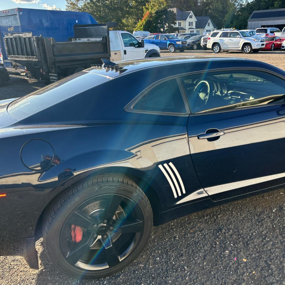 Chevrolet Camaro 2dr Cpe 2SS 2012