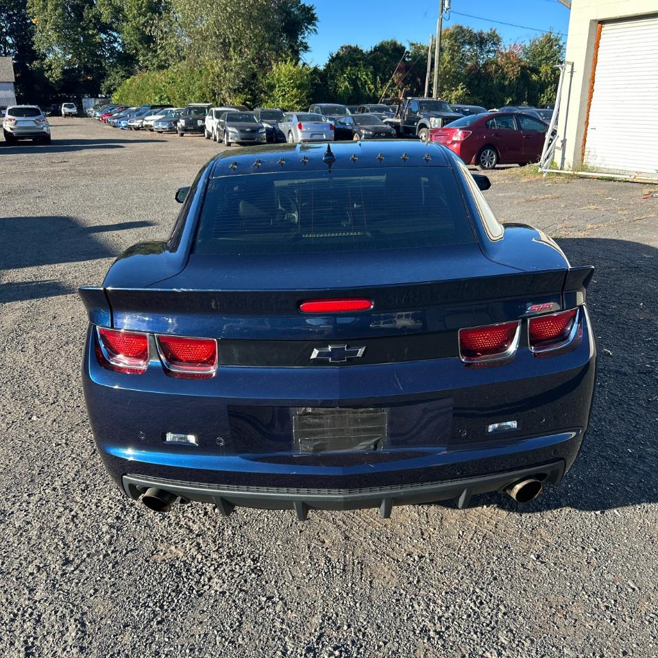 Chevrolet Camaro 2dr Cpe 2SS 2012