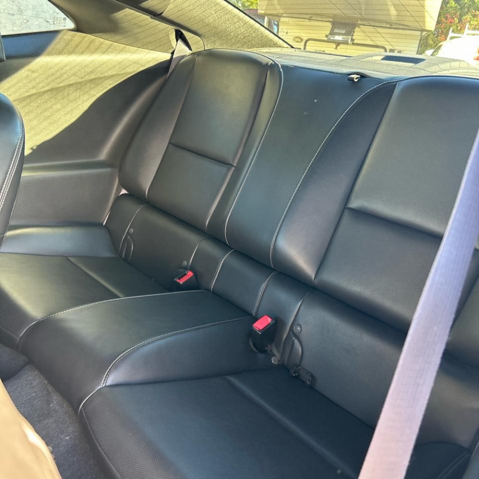 Chevrolet Camaro 2dr Cpe 2SS 2012