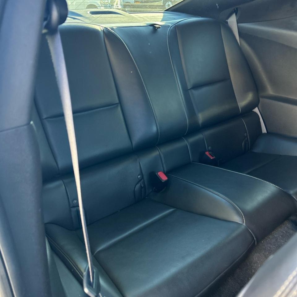 Chevrolet Camaro 2dr Cpe 2SS 2012