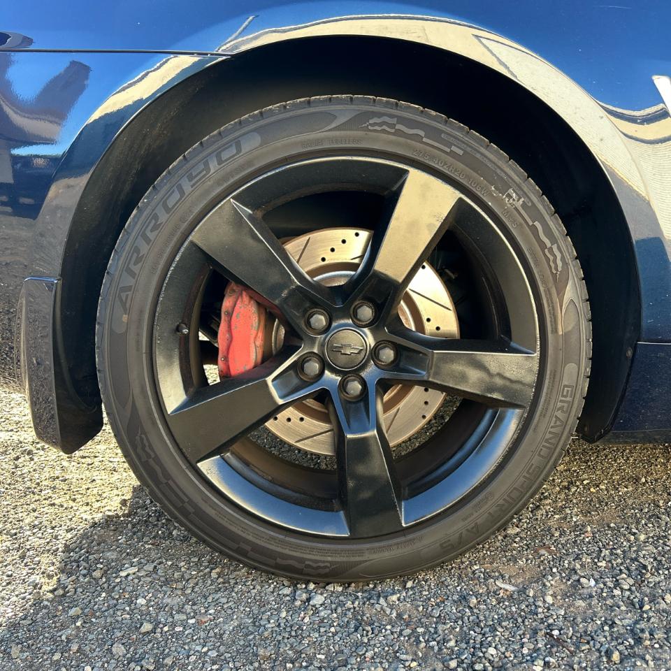 Chevrolet Camaro 2dr Cpe 2SS 2012