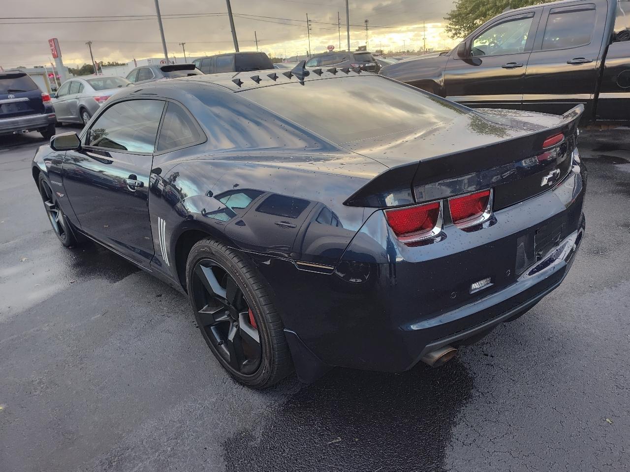 Chevrolet Camaro 2dr Cpe 2SS 2012