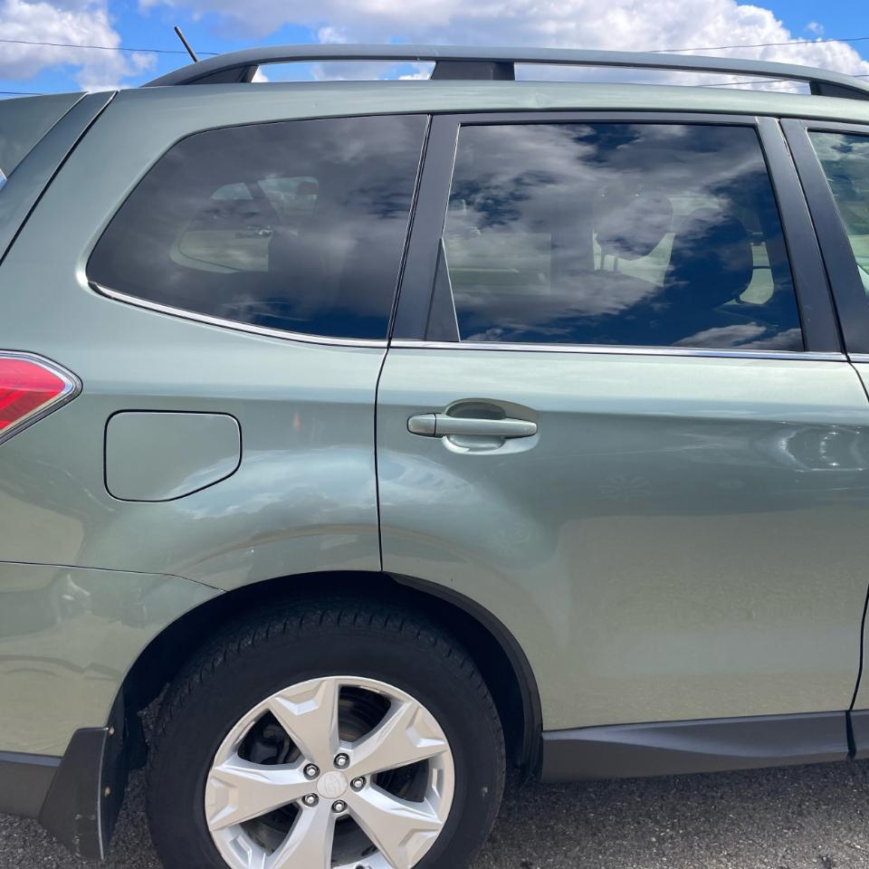 Subaru Forester 4dr Auto 2.5i Touring PZEV 2014