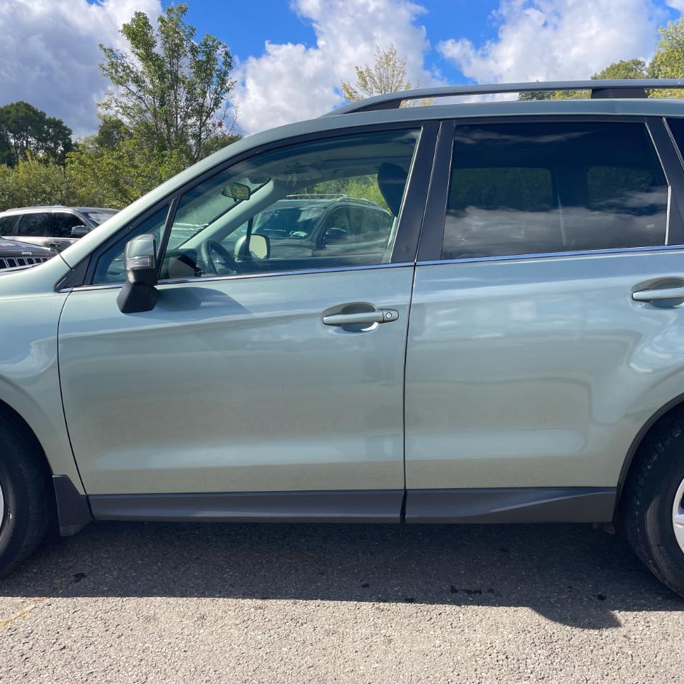 Subaru Forester 4dr Auto 2.5i Touring PZEV 2014