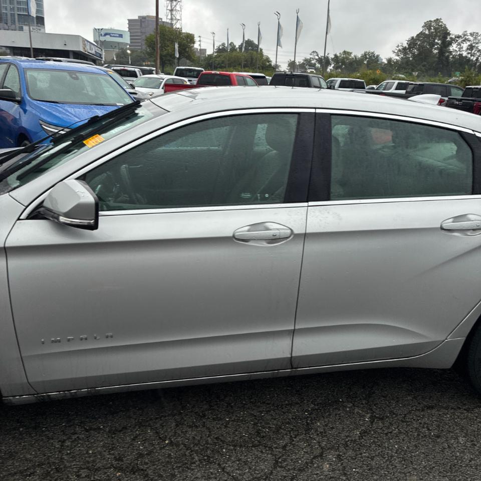 Chevrolet Impala 4dr Sdn LT w/1LT 2019
