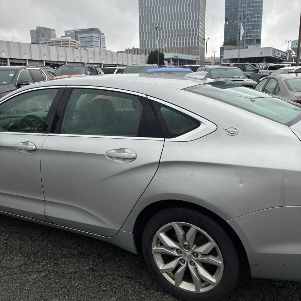 Chevrolet Impala 4dr Sdn LT w/1LT 2019