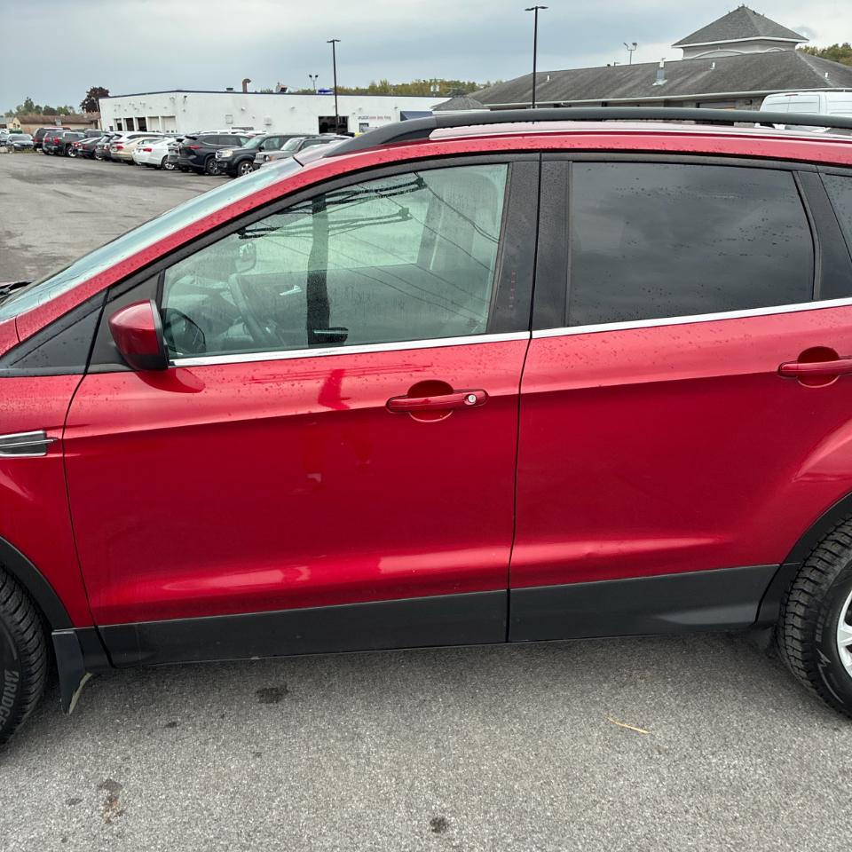 Ford Escape SEL 4WD 2018