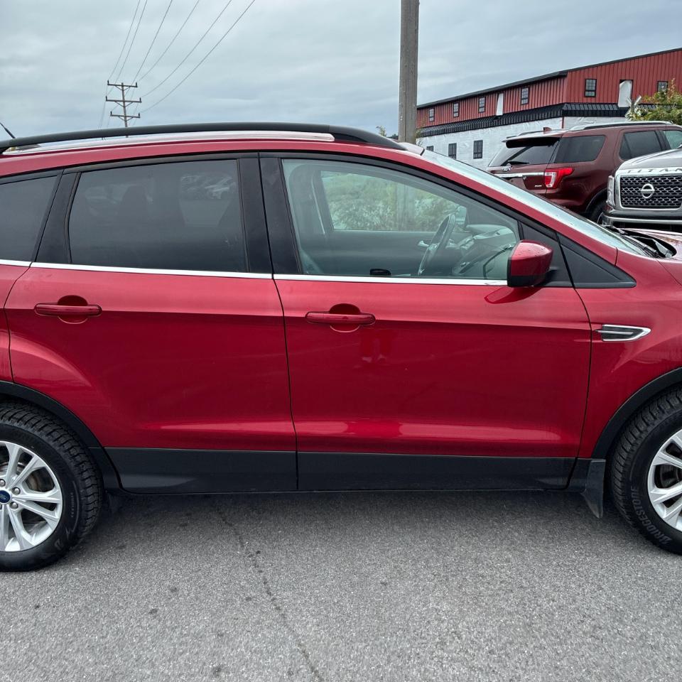 Ford Escape SEL 4WD 2018