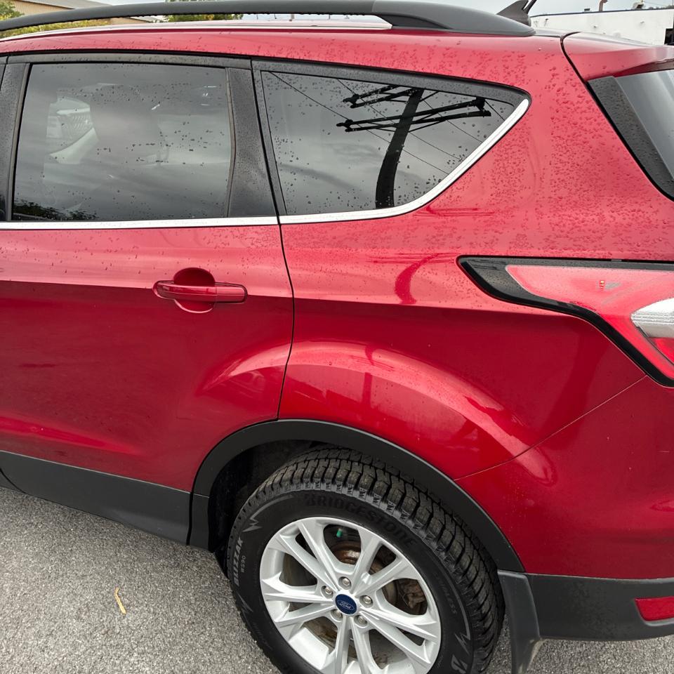 Ford Escape SEL 4WD 2018