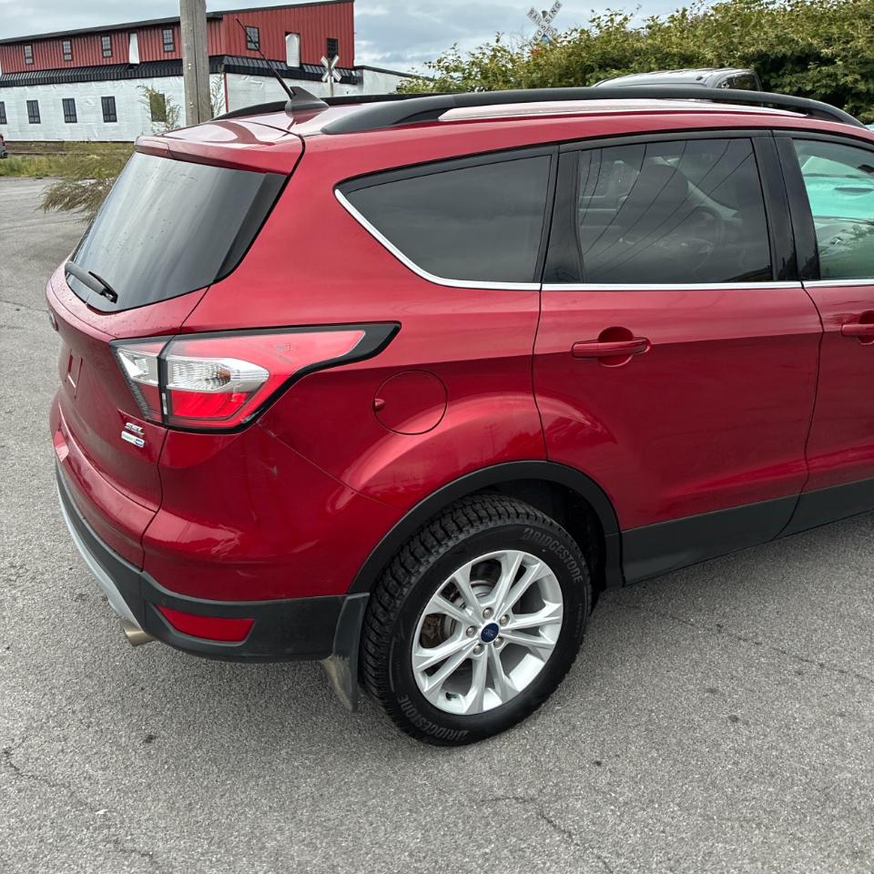Ford Escape SEL 4WD 2018