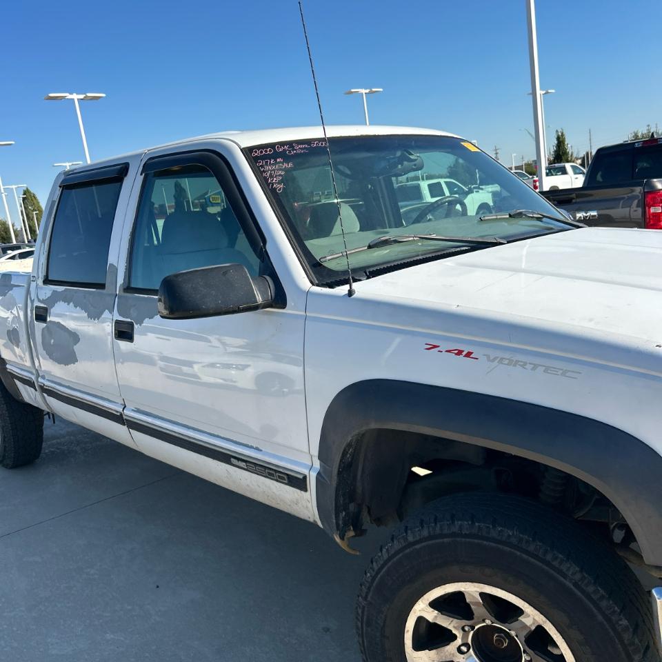 GMC Sierra 2500 Crew Cab 4dr 154.5" WB 4WD 2000