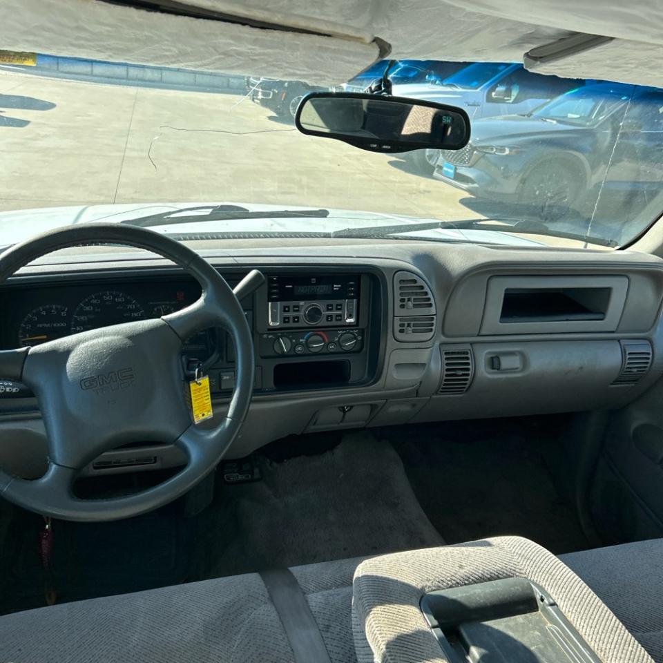 GMC Sierra 2500 Crew Cab 4dr 154.5" WB 4WD 2000
