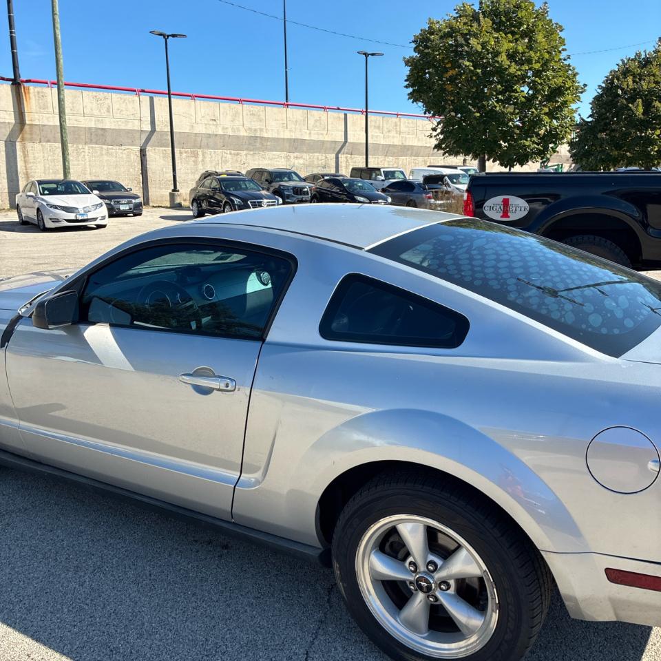 Ford Mustang 2dr Cpe 2009