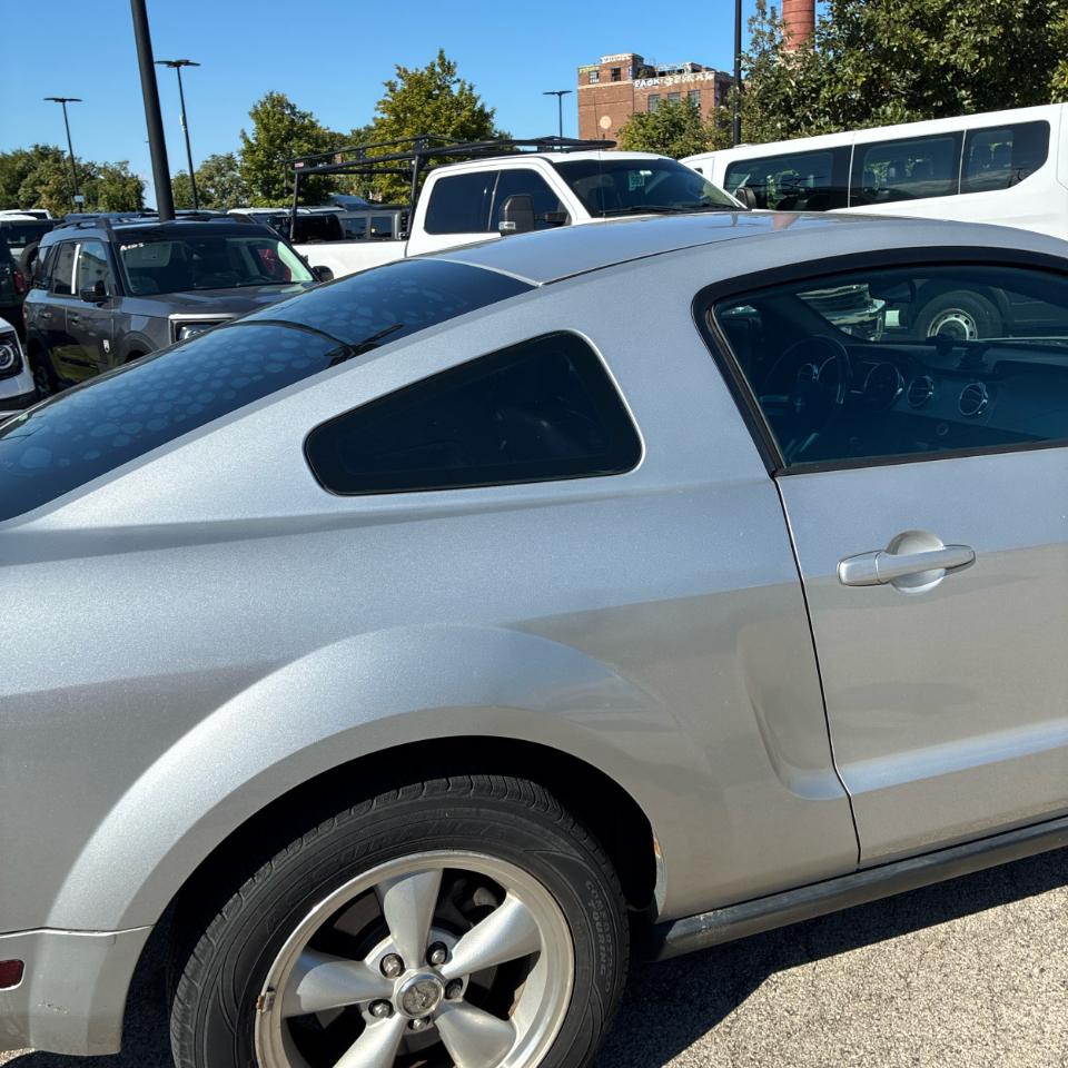 Ford Mustang 2dr Cpe 2009