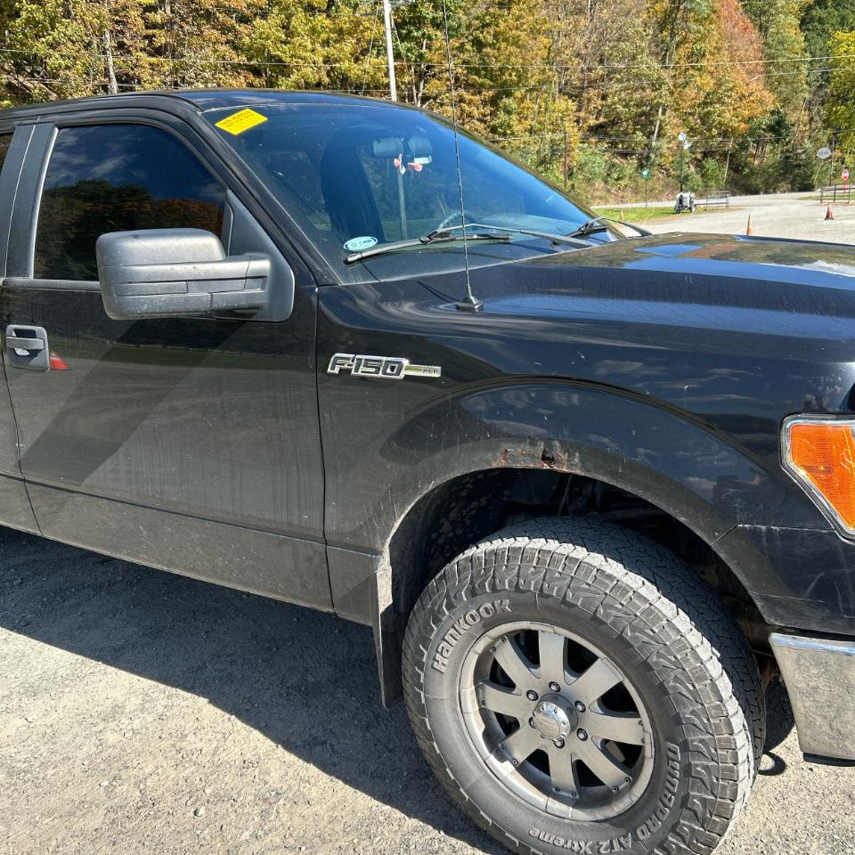 Ford F-150 4WD SuperCrew 145" XL 2013