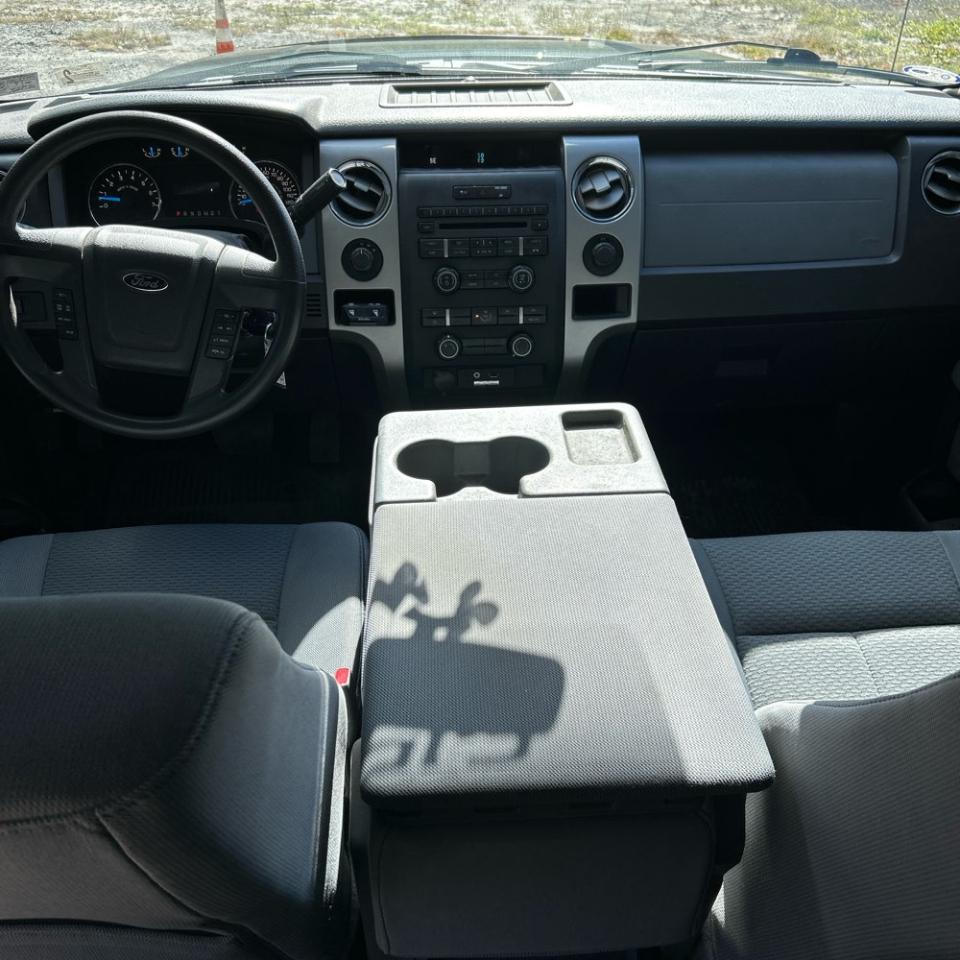 Ford F-150 4WD SuperCrew 145" XL 2013