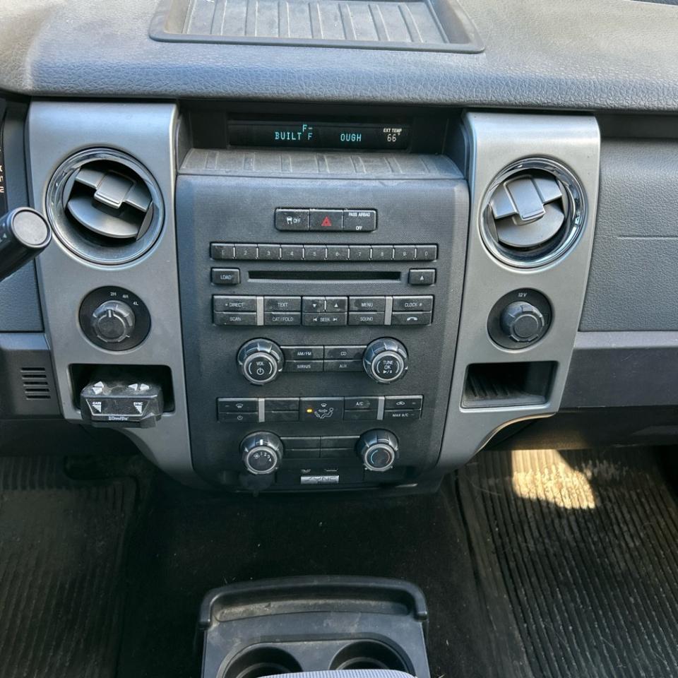 Ford F-150 4WD SuperCrew 145" XL 2013