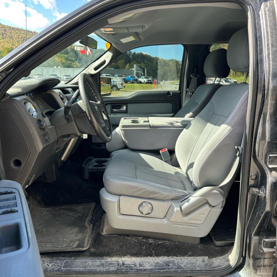Ford F-150 4WD SuperCrew 145" XL 2013