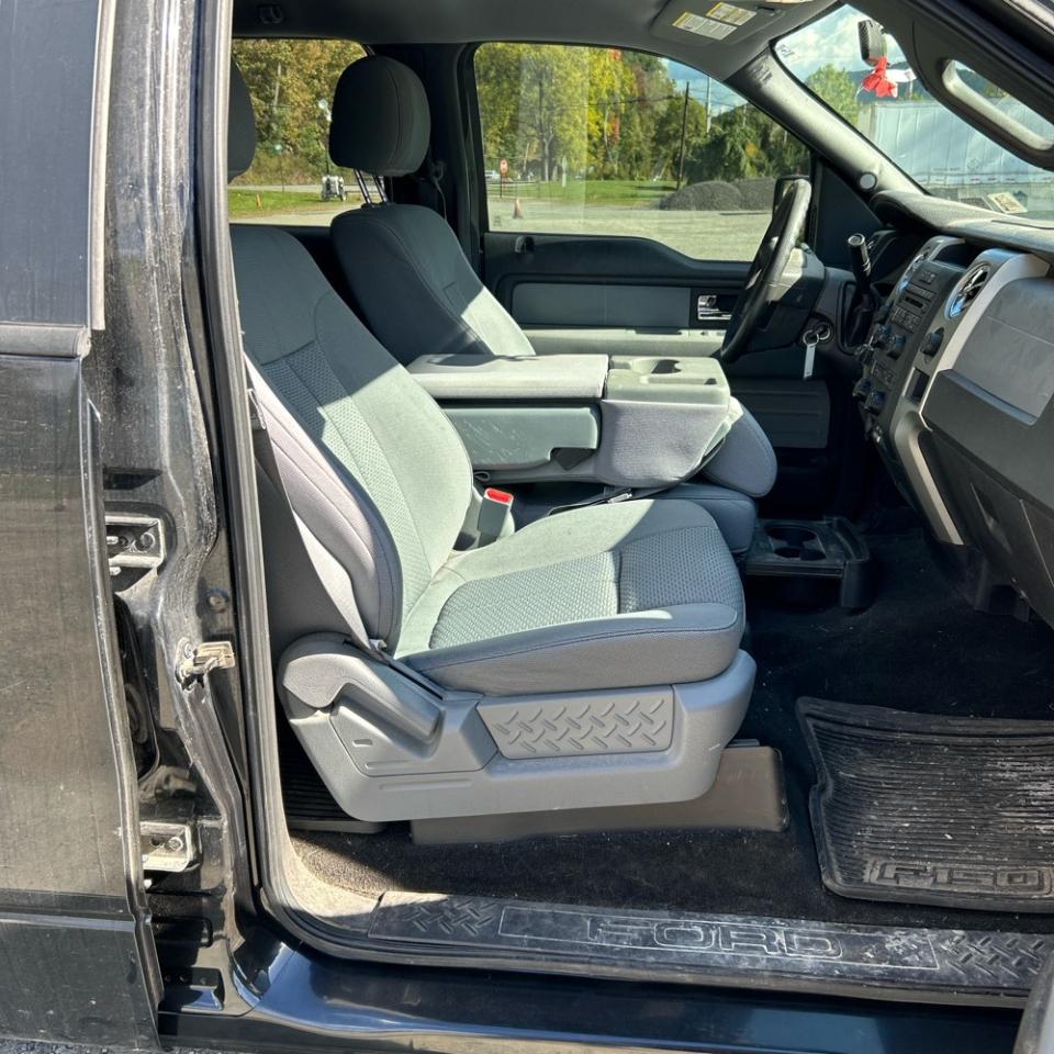 Ford F-150 4WD SuperCrew 145" XL 2013