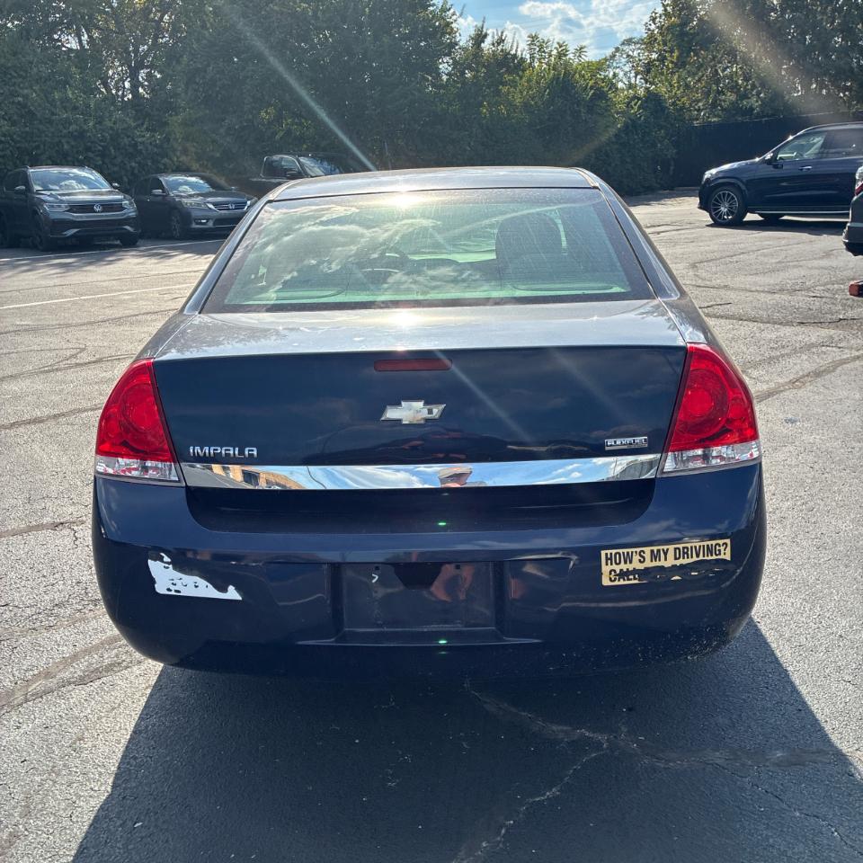 Chevrolet Impala 4dr Sdn LS 2010