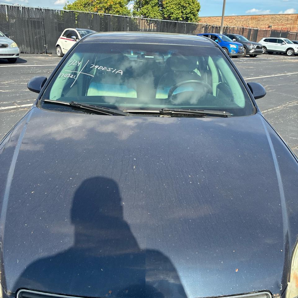 Chevrolet Impala 4dr Sdn LS 2010