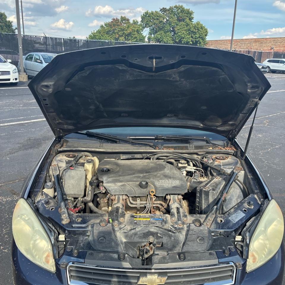 Chevrolet Impala 4dr Sdn LS 2010