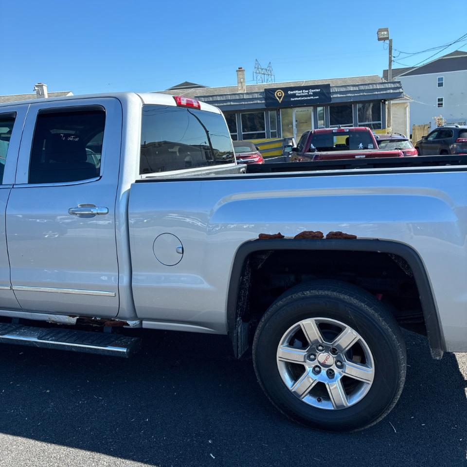 GMC Sierra 1500 4WD Double Cab 143.5" SLT 2015